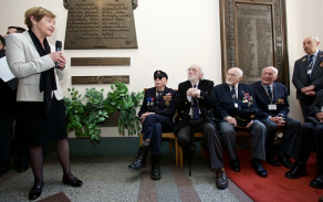 Pietní akt na plzeňské radnici - váleční veteráni.