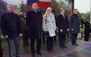 Zahájení vzpomínkového setkání na náměstí T.G. Masaryka.