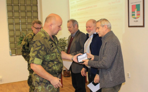 Předání medailí KVV Plzeň vybraným zástupcům ORP.