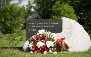 Památník padlých při květnovém povstání. 