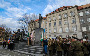 Vystoupení kapely 35. pěšího pluku Foligno. 