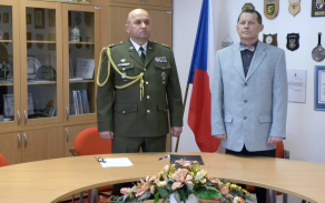 Na záver ceremoniálu zazněla státní hymna ČR.