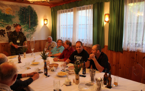 Vyhodnocení a společenské posezení v restauraci "U kance".
